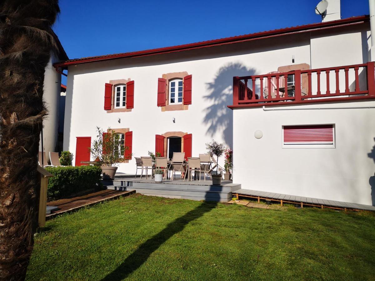Chalbonia Bed and Breakfast Louhossoa Exteriör bild