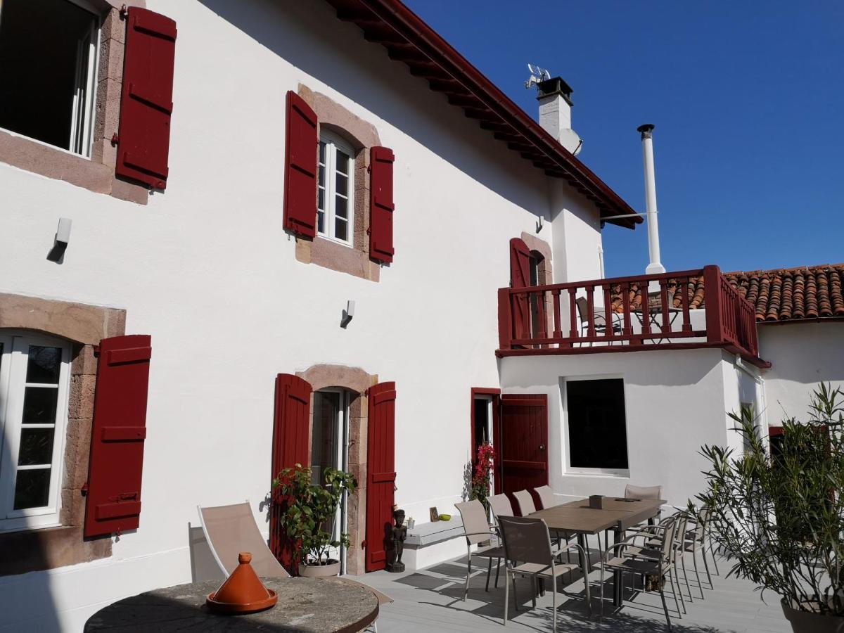 Chalbonia Bed and Breakfast Louhossoa Exteriör bild